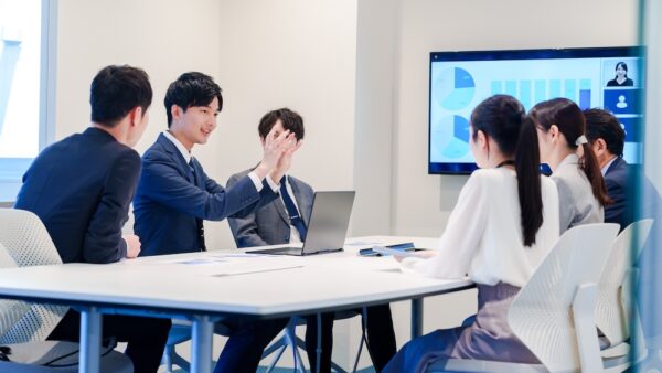 意見が出ない会議が動き出す――中小企業のための「発言を生む会議設計」