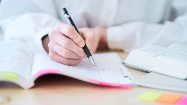 【2025年10月開始】教育訓練休暇給付金が創設